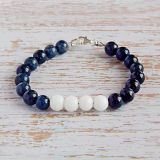 web_calminthestorm_ahat